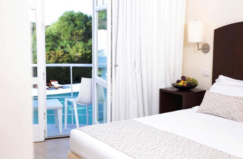 סנטה טרזה גאיורה Felix Hotels - Hotel La Coluccia מראה חיצוני תמונה